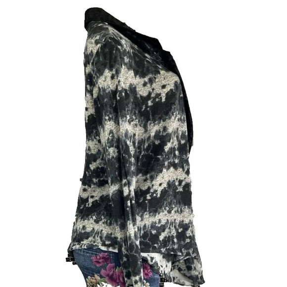 Alberto Makali L Black-Gray Print Draped Faux Leather Trim Long Sleeve Jacket - Picture 3 of 6